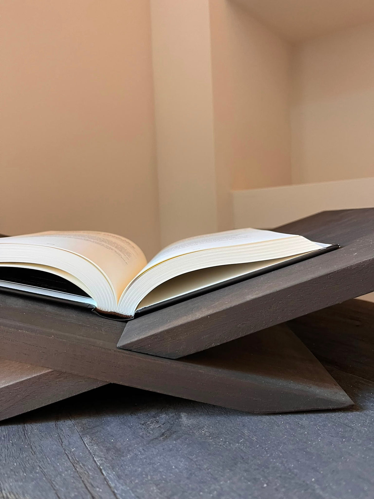 Houten Boekenstandaard